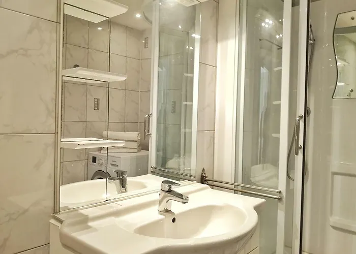 Chez Charlie - Centre - 2 Pieces Апартаменты *