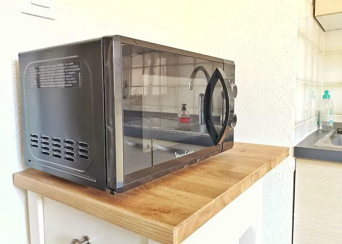 Chez Charlie - Centre - 2 Pieces *